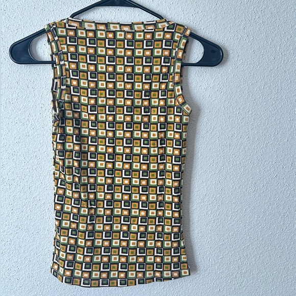 Colorful Retro Tank - Picture 3 of 3